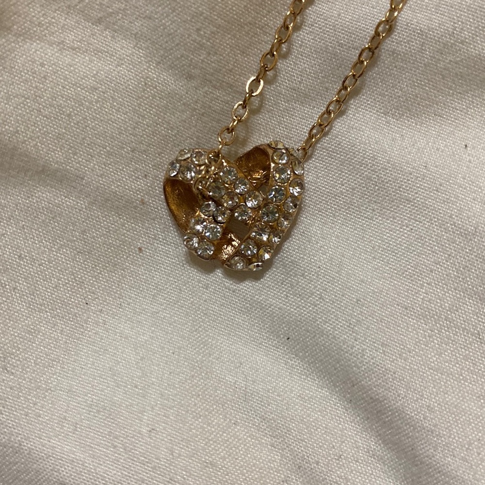 Heart diamond necklace